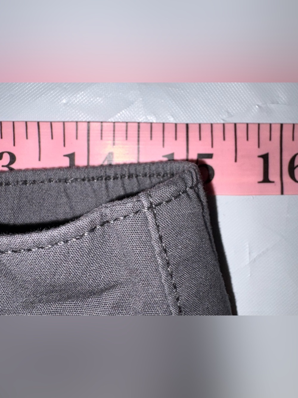 NWT Cargo Capris, 6 Pockets, Low Mid-Rise, Zip/Button Closure, Adjustable Hems - Picture 8 of 11